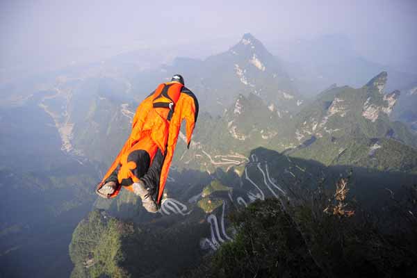 Hungarian wingsuit flyer dies in crash