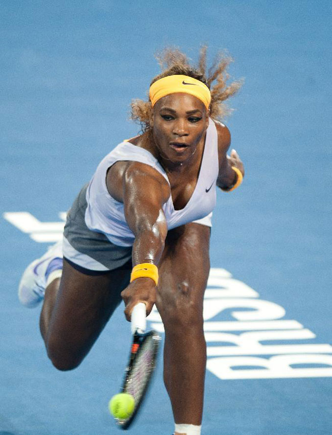 Serena Williams advances to women's singles final
