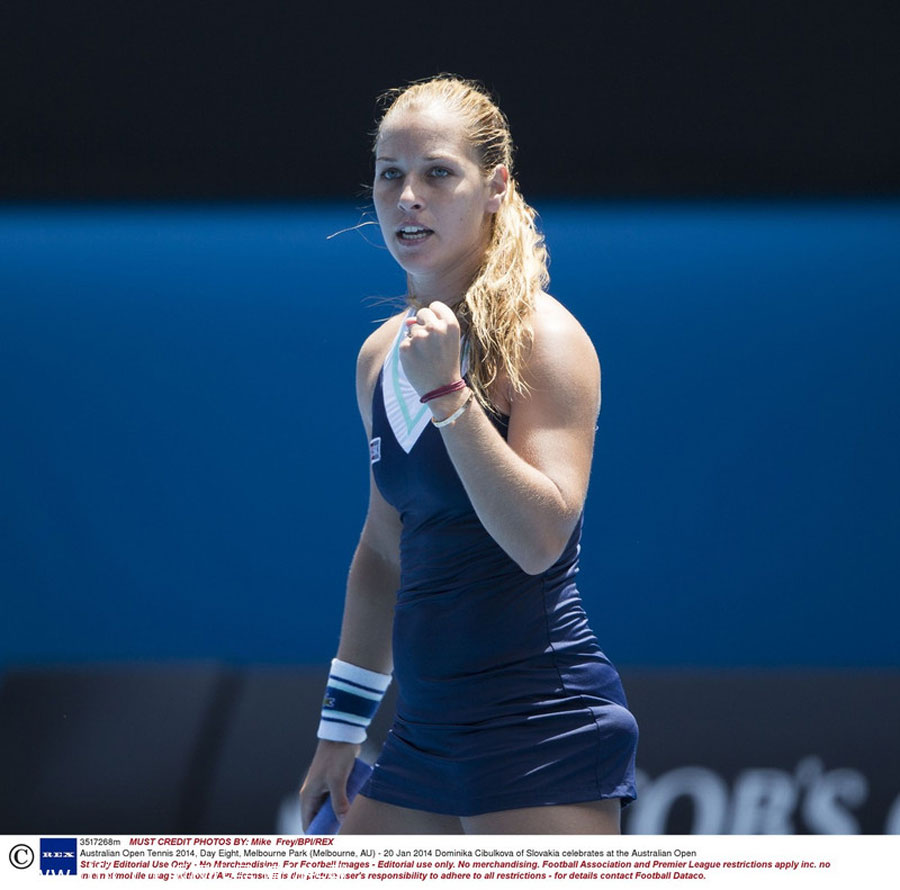 Sharapova dumped out of Australian Open by Cibulkova