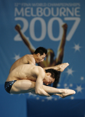 Chinese earn first two diving golds