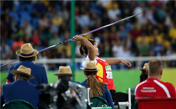 China win 13 gold medals on second day