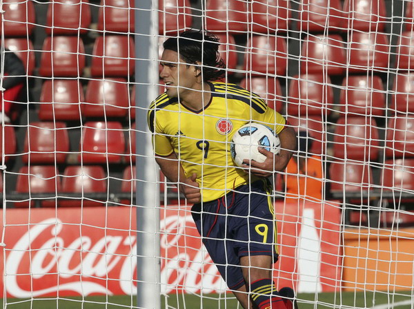 Colombia first to reach Copa America quarters