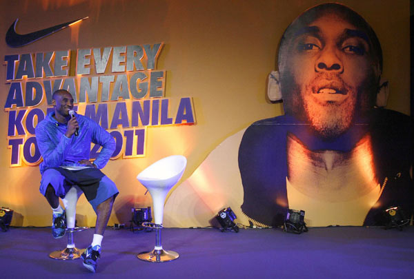 NBA star Kobe kicks off Asia tour in Philippines