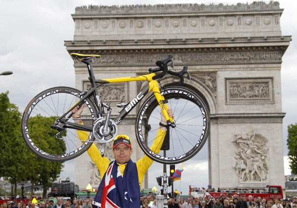 Australia bows down before 'King Cadel'