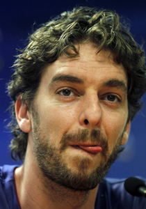 Clippers land Paul as Grizzlies re-sign Gasol