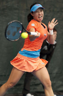 Zheng Jie makes WTA come back in Auckland