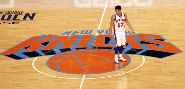 Lin passes Knicks to romp over Kings