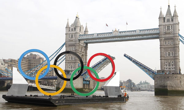 London puts rings on Thames to mark 150 days to go