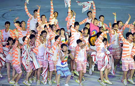 China passes Beach Games joy to Thailand