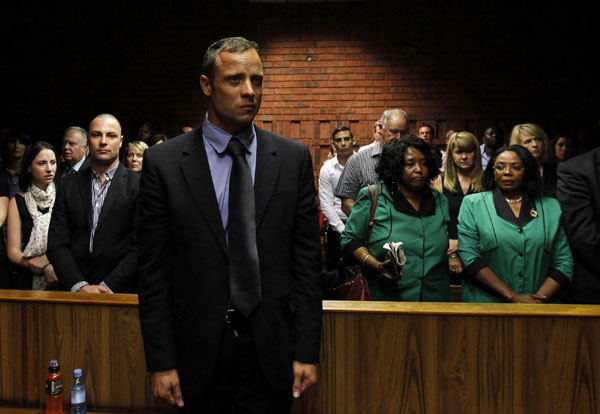 Pistorius says he shot girlfriend to death by mistake
