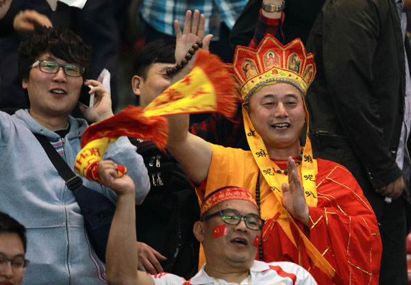 China leads Iraq 1-0 in 2015 Asian Cup qualifier
