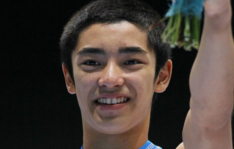 Japan's Shirai wins men's floor title