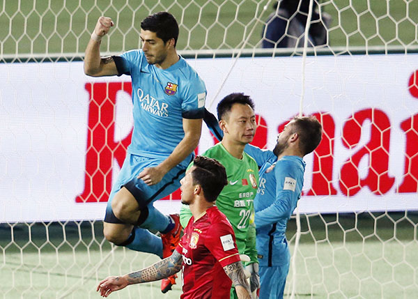 Luis Suarez's head-trick seals Guangzhou Evergrande's fate