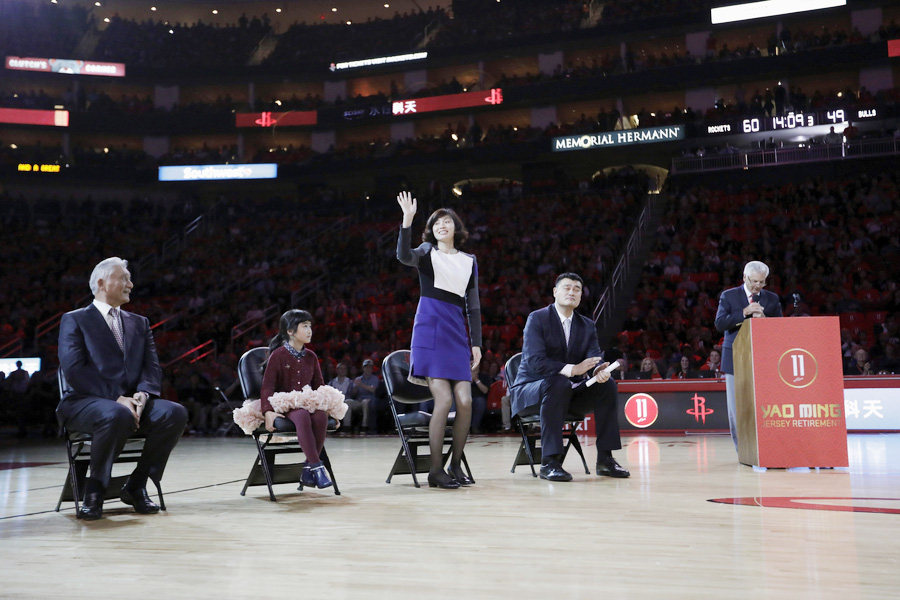 Houston Rockets retire Yao Ming's No. 11 jersey