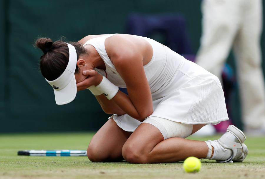 Muguruza crushes Williams to win Wimbledon title