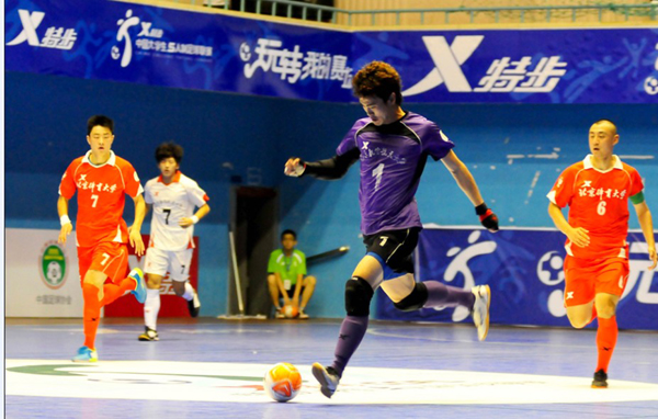 特步大五联赛半决赛：北体大10:7斩获首个总决赛名额