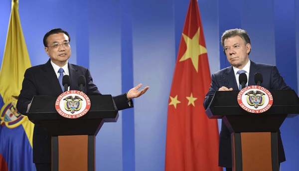 Premier Li and Colombian president meet the press