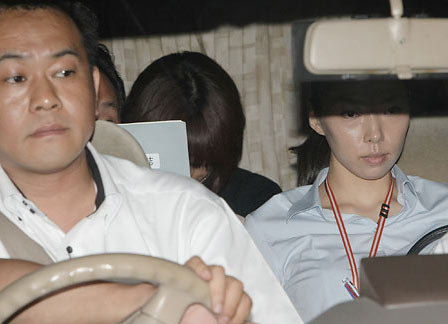 Missing Japanese pop star Sakai turns herself in