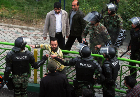 Iran rally marks 30th anniversary of embassy takeover