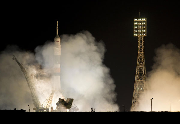 Russia launches manned spacecraft