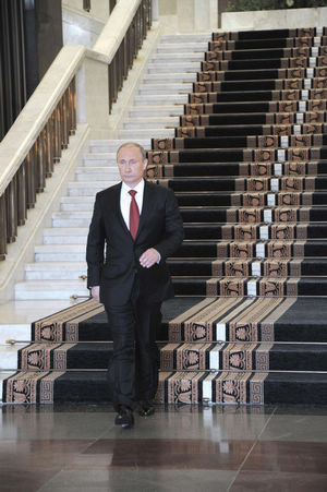 Putin sworn in as Russian president