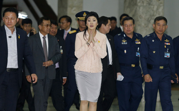 Thai imposes state of emergency in Bangkok