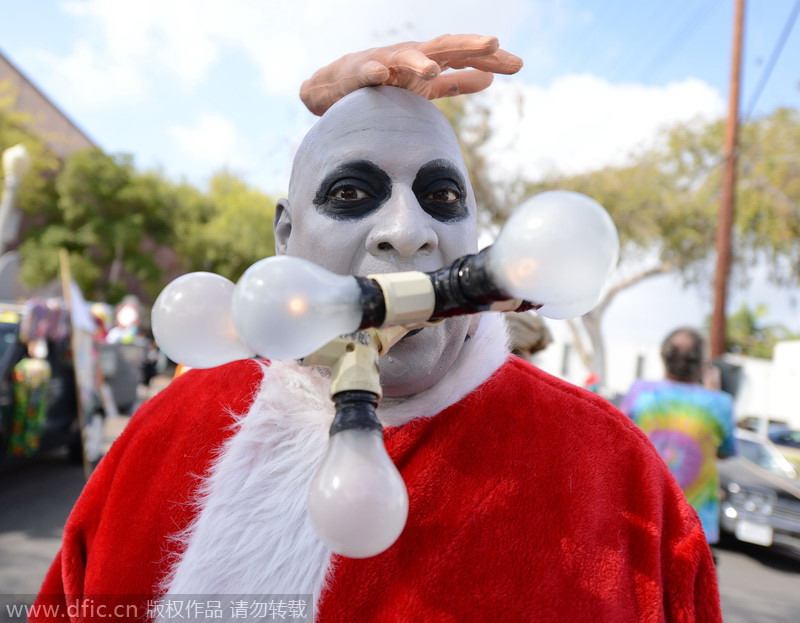 2014 Doo Dah Parade sparkles in California