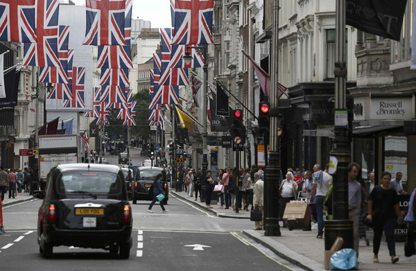 IMF sees Brexit damage to British growth