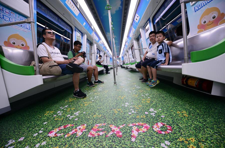 Subway decorated with China-ASEAN themed paintings in S China