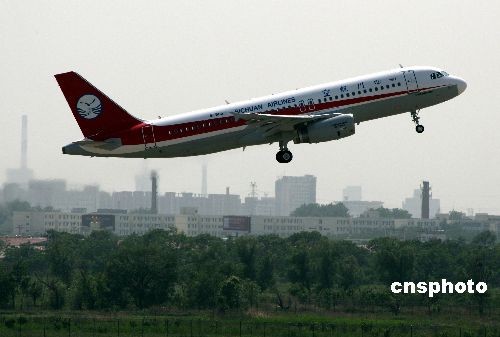 国内总装首架空客A320飞机交付川航投入运营