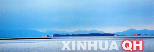 青海湖惊现“海市蜃楼”奇观[组图]